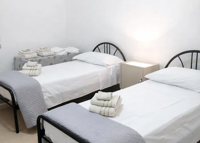 Casatrefontane 公寓 *