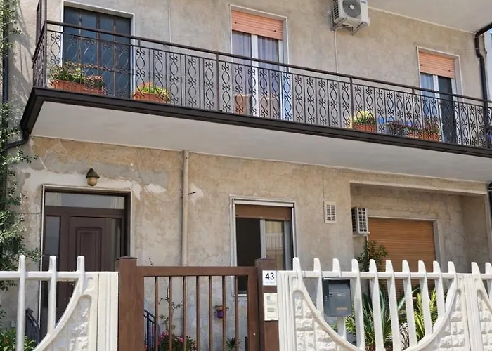 Casatrefontane 博瓦利诺马里纳